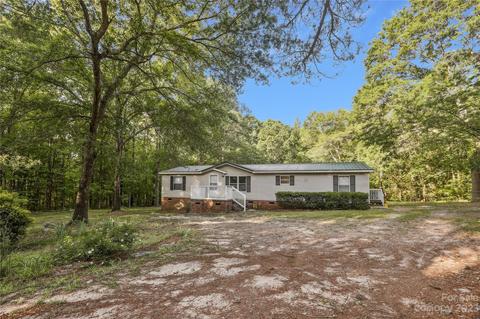 4670 Blade Run Rd, Edgemoor, SC 29712