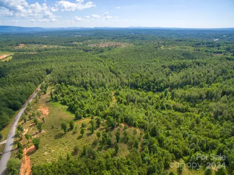 4550 Firetower F Dr #F, Morganton, NC 28655