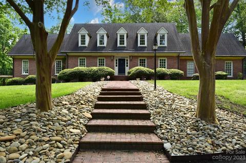 316 Biscoe Rd, Troy, NC 27371