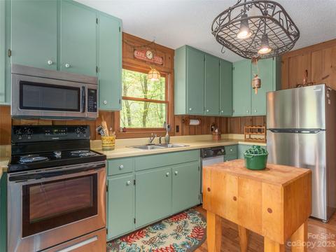 292 Doubletop Trl, Sylva, NC 28779 photo 9