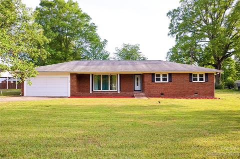1806 Grace Ave, Lancaster, SC 29720
