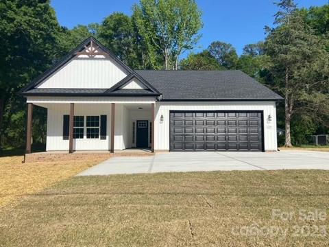 1214 India Hook Rd, Rock Hill, SC 29732