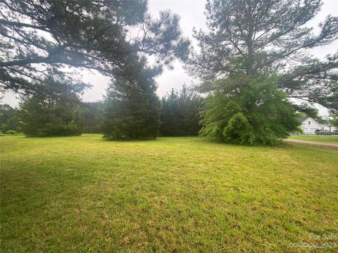 6260 Buena Vista Dr, Claremont, NC 28610