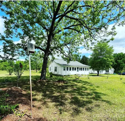 4271 Great Falls Hwy, Richburg, SC 29729