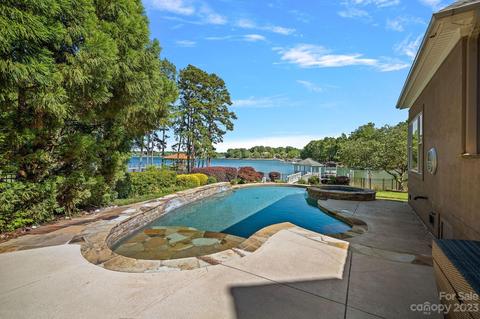21206 Captiva Ct, Cornelius, NC 28031 photo 37
