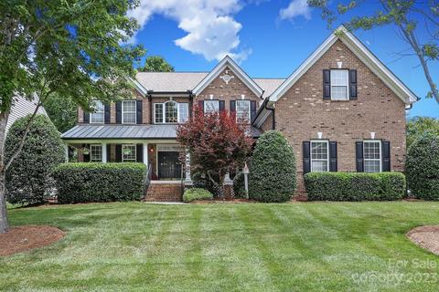 1319 Grayscroft Dr, Marvin, NC 28173