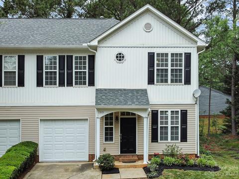 1919 Bellflower Dr, Fort Mill, SC 29715