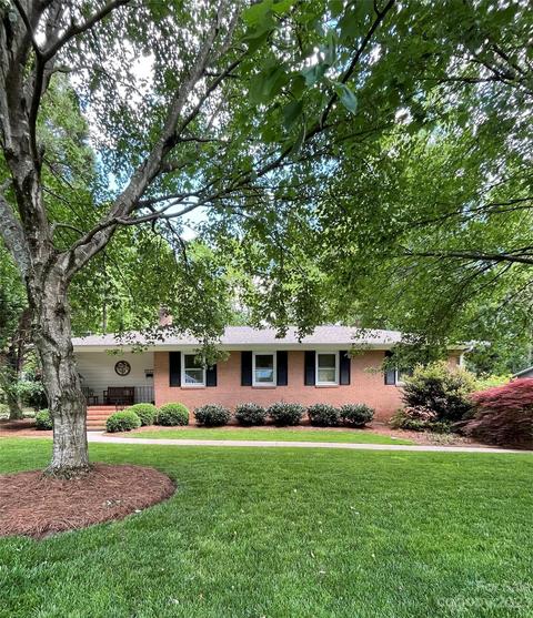 3927 Allwood Dr, Charlotte, NC 28217