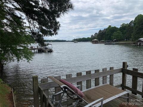 325 Kemp Rd, Mooresville, NC 28117