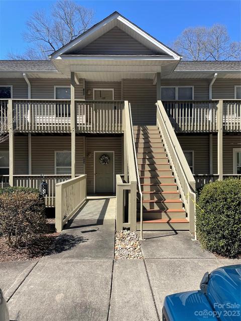 608 Carrington Pl, Arden, NC 28704