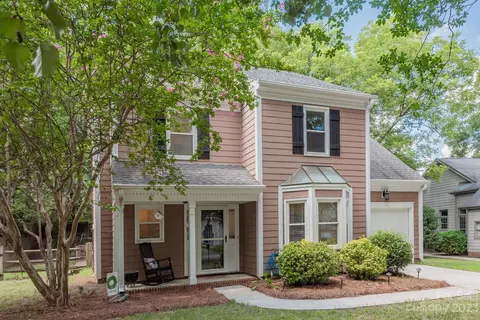 9204 Four Acre Ct, Charlotte, NC 28210