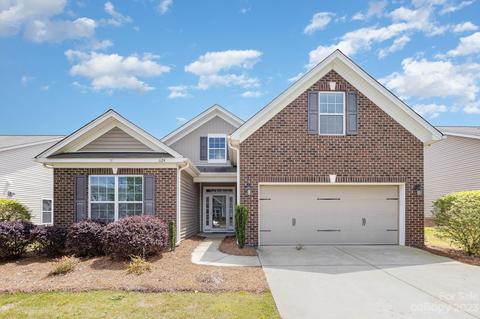 1124 Black Walnut Rd, Clover, SC 29710