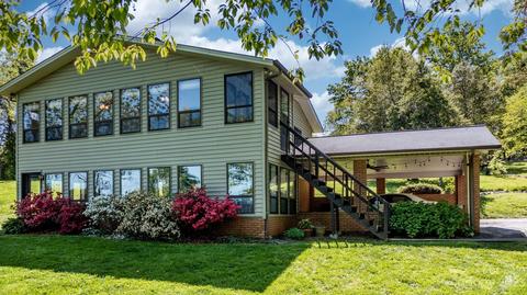 4156 54th Ave NE, Hickory, NC 28601