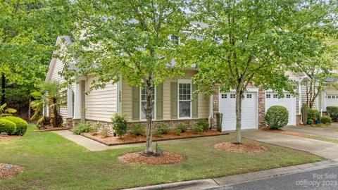 2083 Calloway Pines Dr, Tega Cay, SC 29708