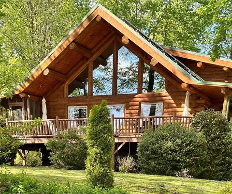 715 Meadow Pkwy, Moravian Falls, NC 28654