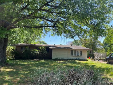 2304 Woodlawn St, Kannapolis, NC 28083