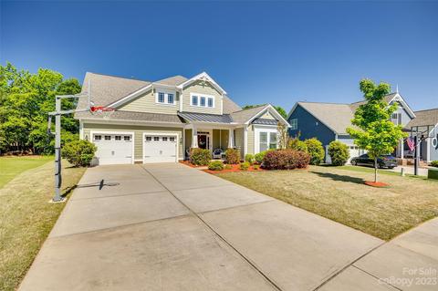 423 Harrier Crossing Cir, Fort Mill, SC 29708