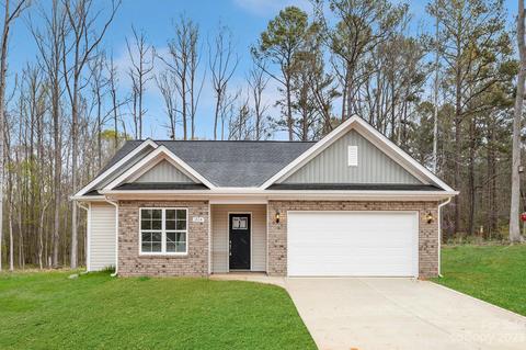 1517 Riveroaks Ln, Lancaster, SC 29720