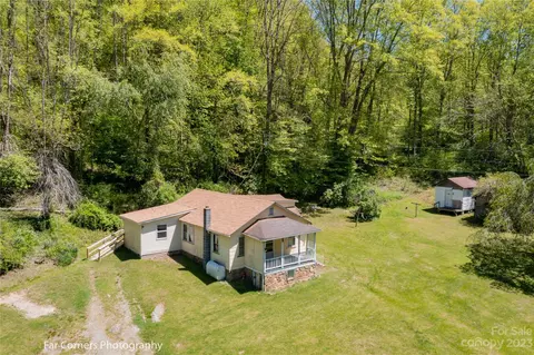 878 N Fork Rd, Barnardsville, NC 28709