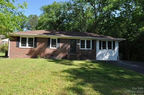 135 Woodland Dr, Chester, SC 29706