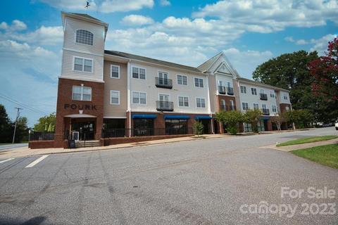 1410 4th Street Dr NW #308, Hickory, NC 28601