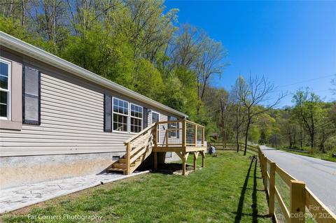 1714 N Carolina 226 Hwy, Bakersville, NC 28705