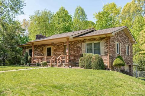 217 Ward Dr, East Flat Rock, NC 28726