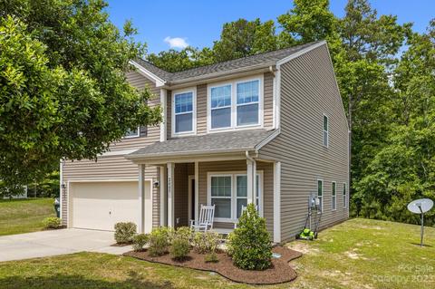 2405 Grinstead Ct, Clover, SC 29710