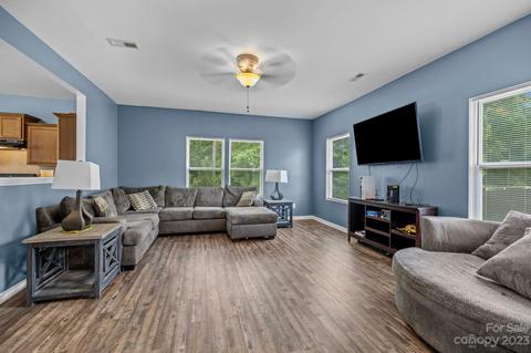 2405 Grinstead Ct, Clover, SC 29710 photo 10