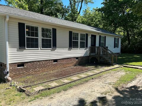 150 Dameron St, Star, NC 27356