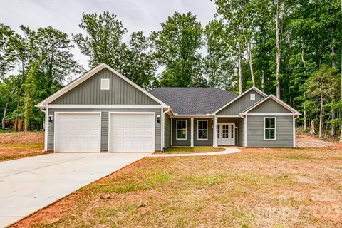 1875 Sardis Dr, Lancaster, SC 29720
