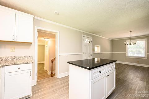 1007 E Klutz St, Maiden, NC 28650 photo 17