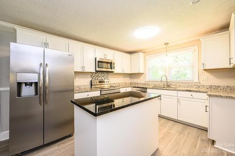 1007 E Klutz St, Maiden, NC 28650 photo 14