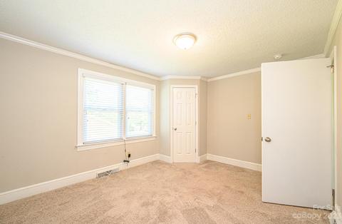 1007 E Klutz St, Maiden, NC 28650 photo 34
