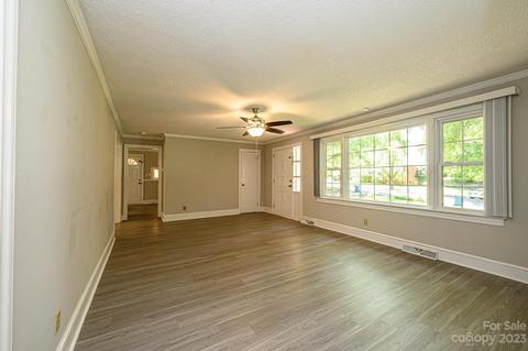 1007 E Klutz St, Maiden, NC 28650 photo 9