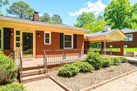 1007 E Klutz St, Maiden, NC 28650 photo 4