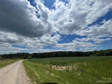 000 Semper Fidelis Rd #4, Olin, NC 28660