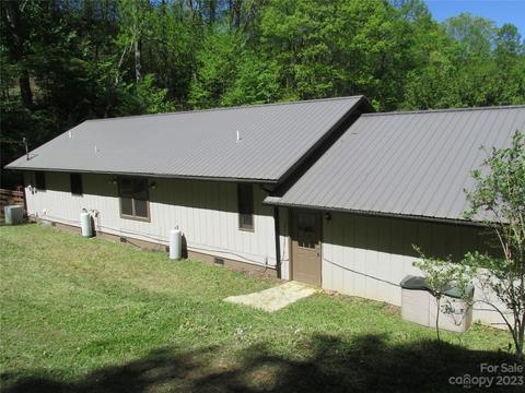 157 Gettysburg Dr, Sylva, NC 28779 photo 3