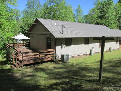 157 Gettysburg Dr, Sylva, NC 28779 photo 4