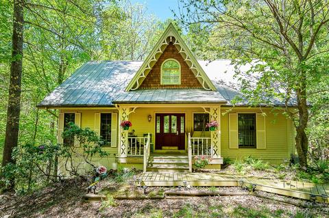 74 Sgili Ct, Brevard, NC 28712