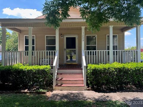 1209 Polk St, Charlotte, NC 28206