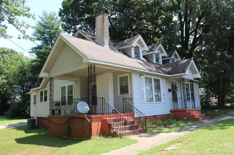 1107 NE 9th Ne Ave NE, Hickory, NC 28603