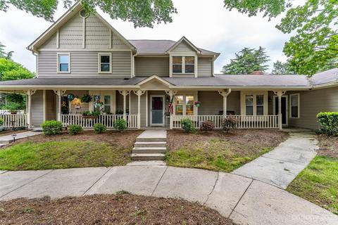 2757 Von Thuringer Ct, Charlotte, NC 28210