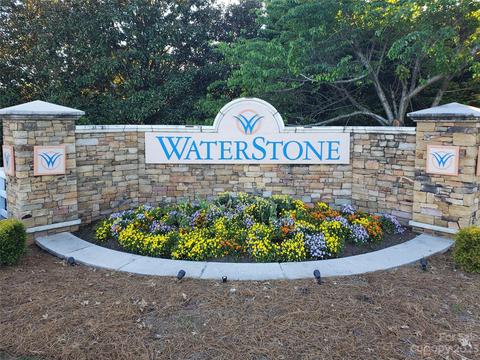1919 Travertine Ln, Fort Mill, SC 29708 photo 3