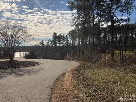 5227 Peninsula 33 Dr #33, Granite Falls, NC 28630