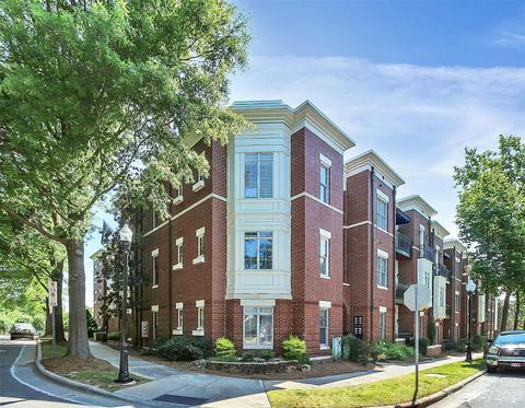 725 Garden District Dr, Charlotte, NC 28202