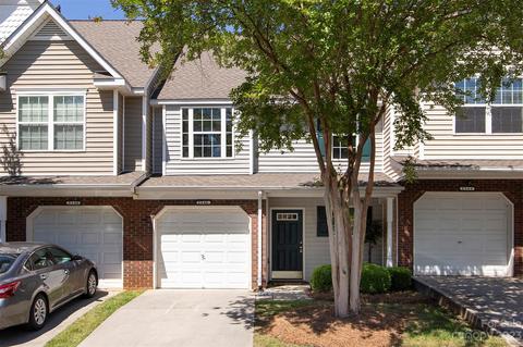 2544 Brackley Nw Pl NW, Concord, NC 28027