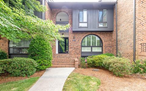 5807 B Sharon Rd, Charlotte, NC 28210