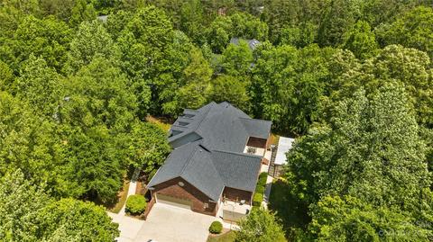 9914 Windrow Dr, Indian Trail, NC 28079