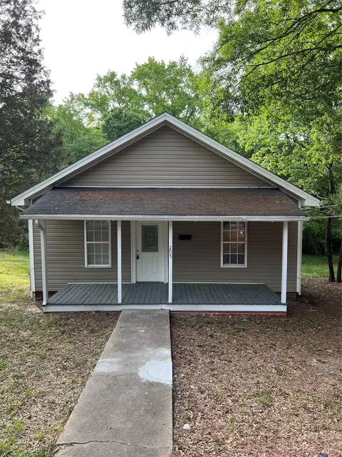 205 Flowe Ave, Kannapolis, NC 28083